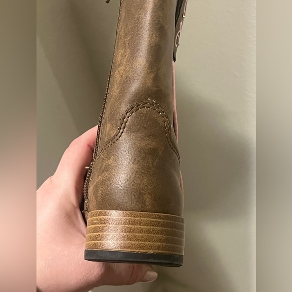 Blazin Roxx Cowgirl Boots - Picture 5 of 5